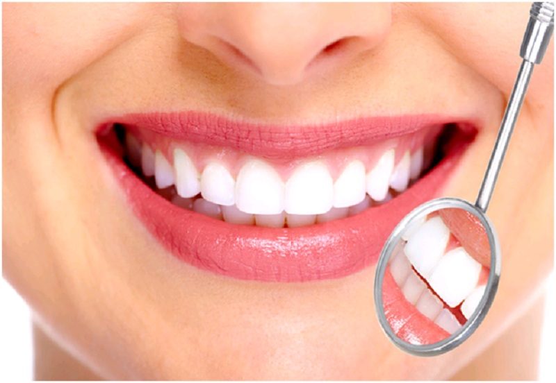  Bọc sứ là một trong số ít phương pháp khắc phục triệt để những khiếm khuyết của răng, giúp răng trở nên đều và thẩm mỹ hơn 